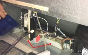 Why Maytag Fridge Is Leaking Water? Troubleshooting Guide- 5 fixes